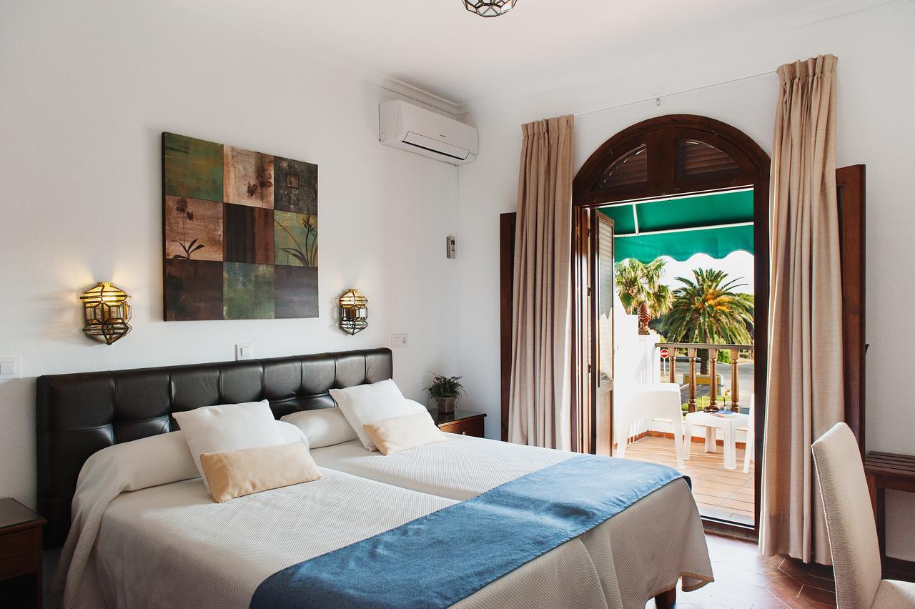 La Codorniz Hotel ตาริฟา ภายนอก รูปภาพ
